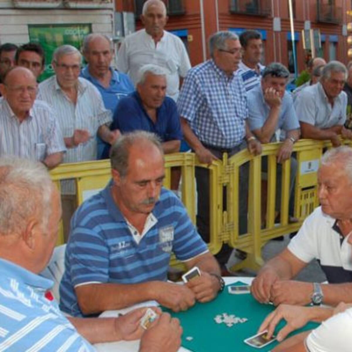 Grande, chica, pares y juego en Colmenar Viejo