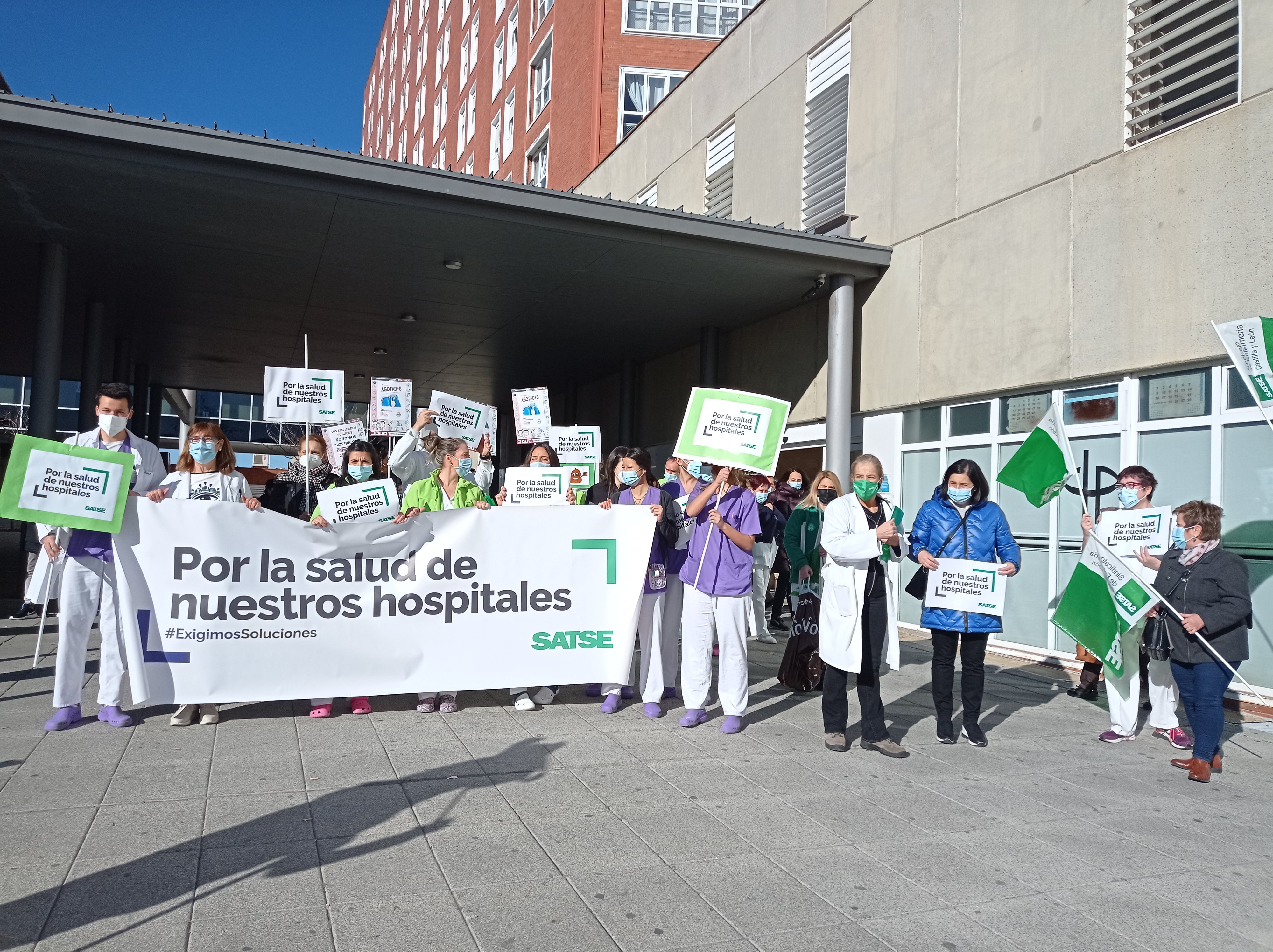 Concentración a las puertas del Río Carrión