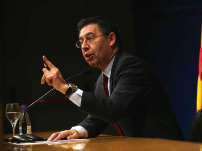 El presidente del F.C. Barcelona, Josep María Bartomeu, durante la rueda de prensa que ha ofrecido para anunciar el adelanto electoral para el próximo verano, un año antes de lo previsto.