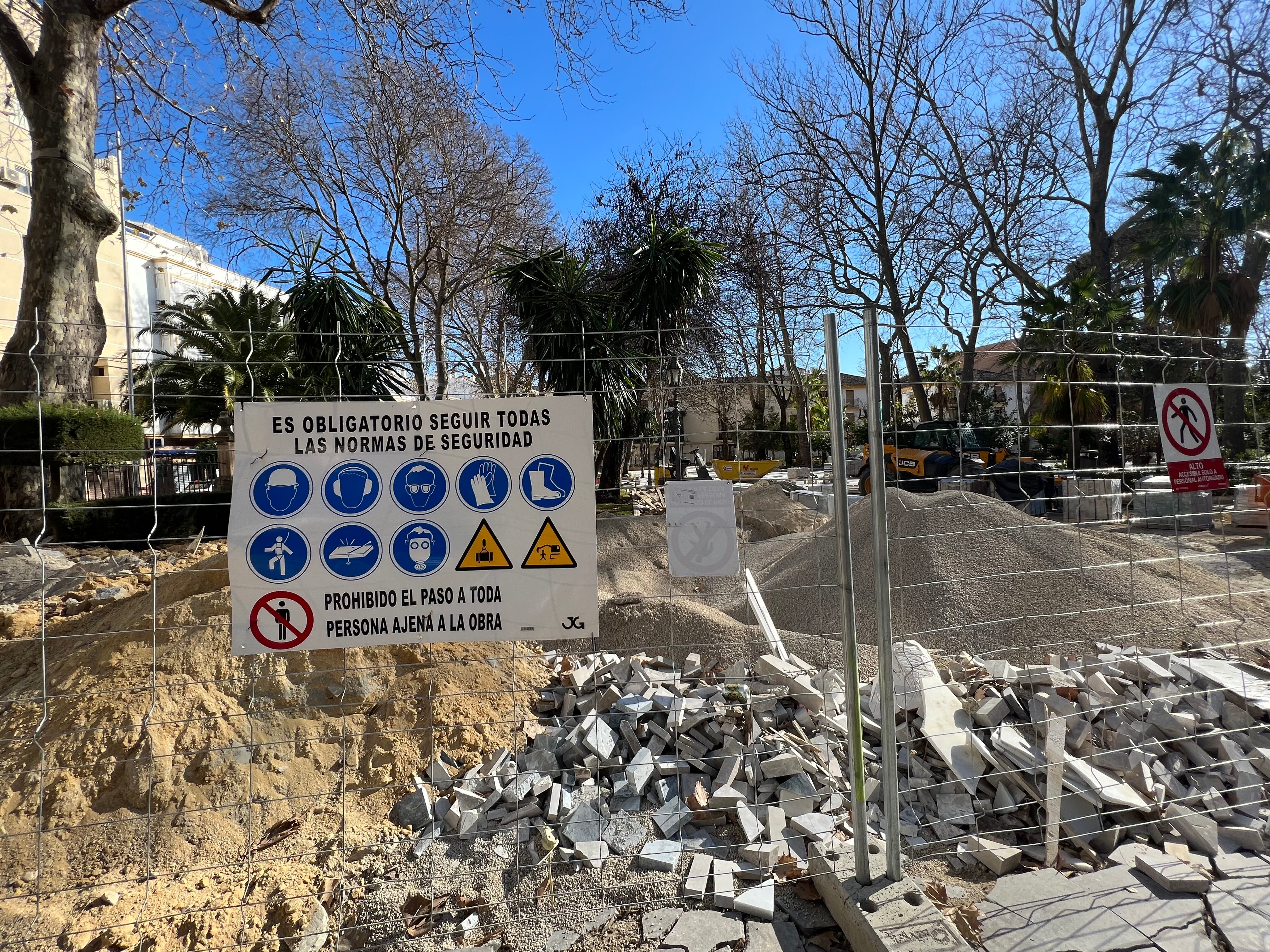 Estado actual del paseo central de la Alameda del Tajo