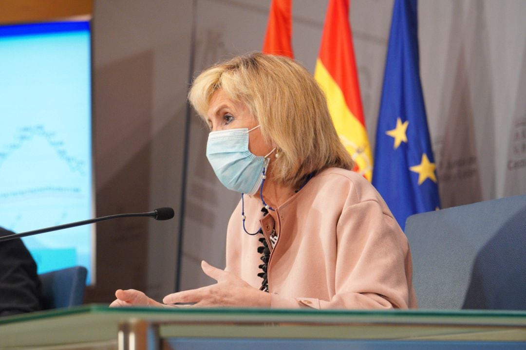 La consejera de Sanidad, Verónica Casado, en una imagen de archivo durante una rueda de prensa.