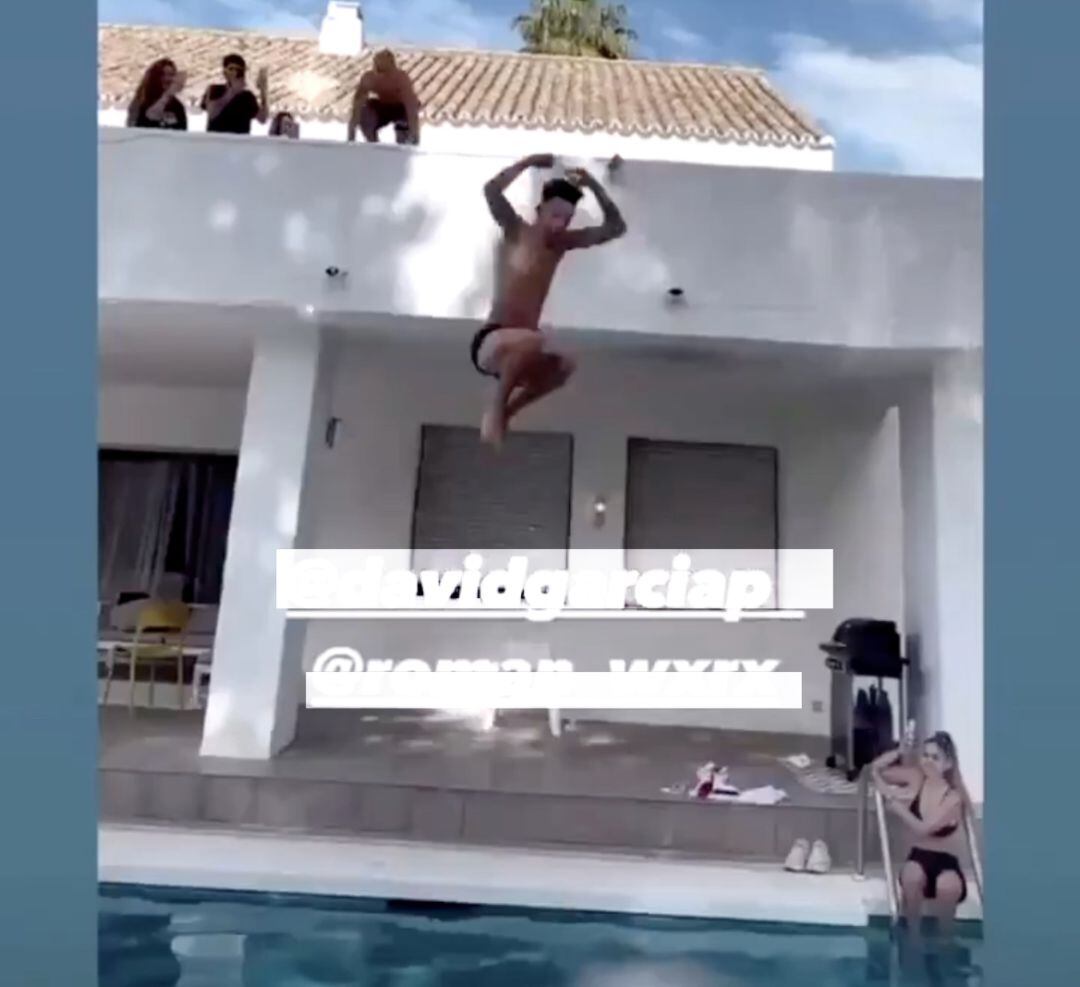 Un momento de la fiesta en la villa de Marbella