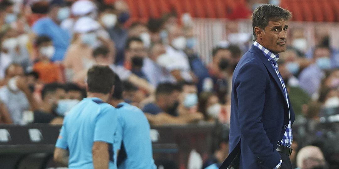 Míchel, durante la primera jornada en el Valencia - Getafe