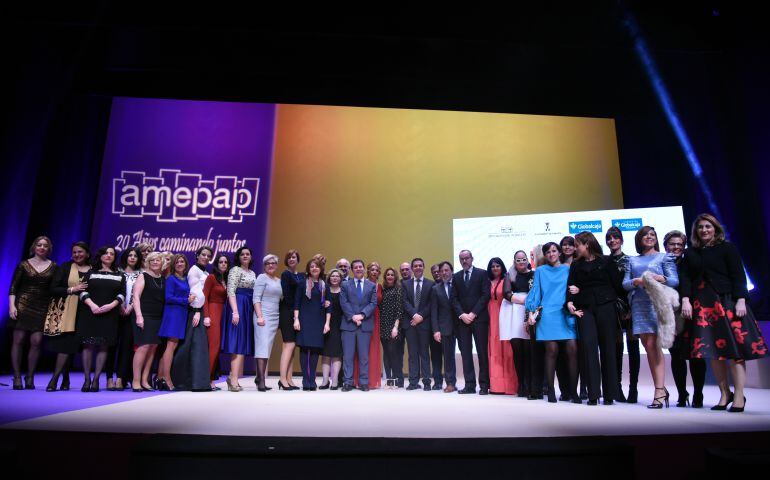 Foto de familia de la gala de entrega de premios de AMEPAP