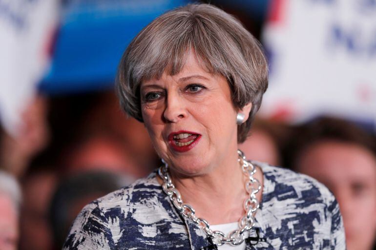 Theresa May durante un acto de campaña