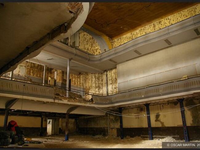 Interior del Cine Ideal tras su cierre