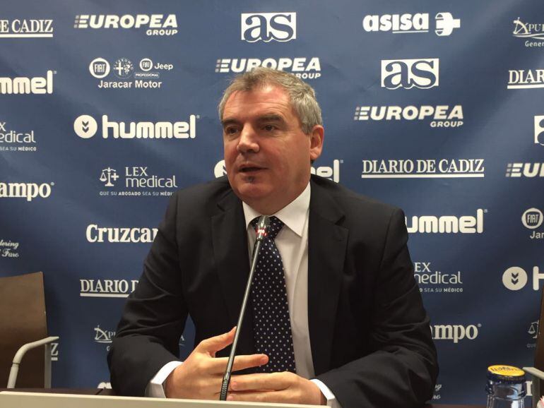 Vizcaíno en rueda de prensa