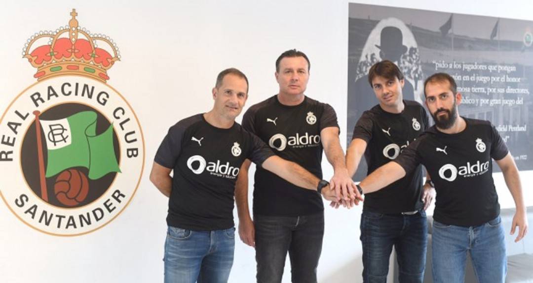 Cristóbal junto a su cuerpo técnico