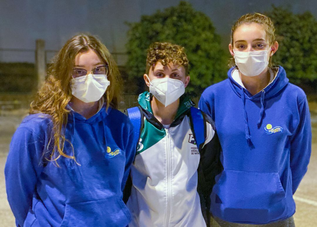 María Galafate con María Calatayud y Claudia Navarro