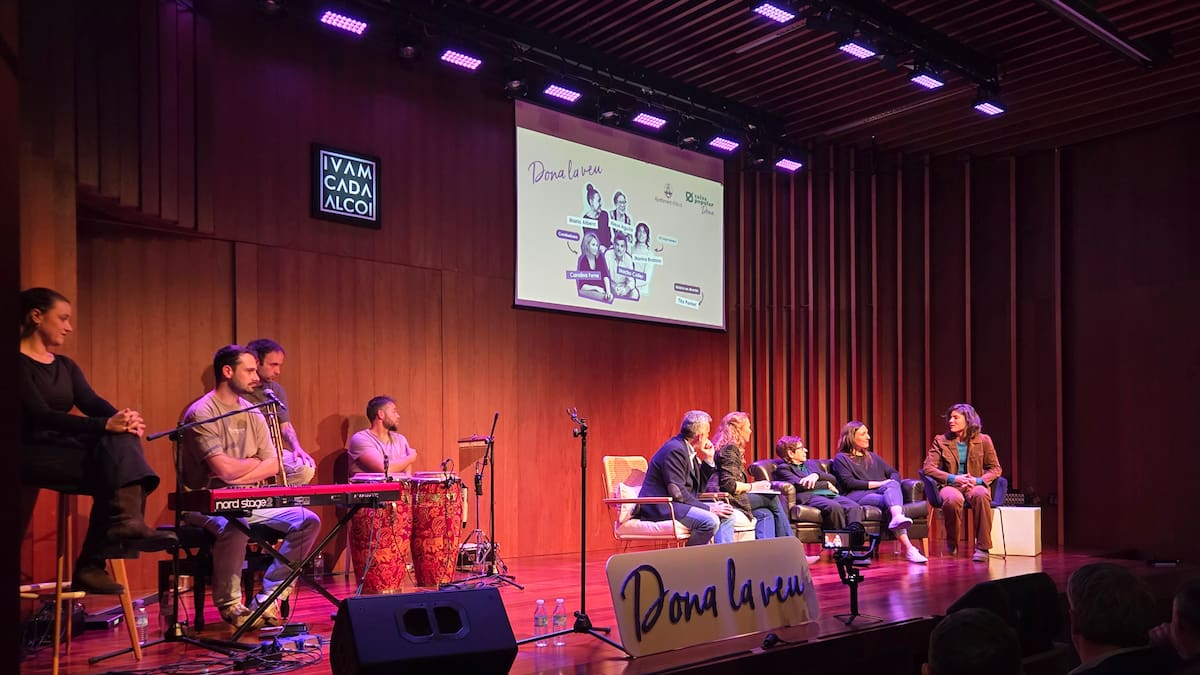 Neus Agulló, María Albero i Marina Brotons, protagonistes de 'Dona la veu' de Caixa Popular a l'IVAM CADA Alcoi