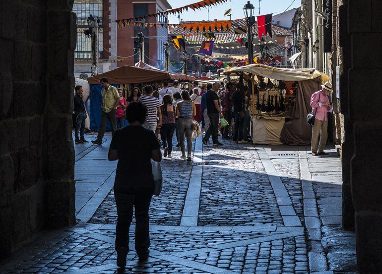Acceso al Mercado Medieval desde el Arco de La Catedral