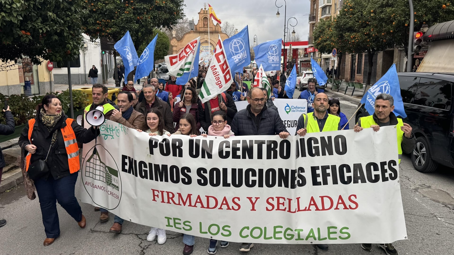 Manifestación convocada por el AMPA Miravega en Antequera