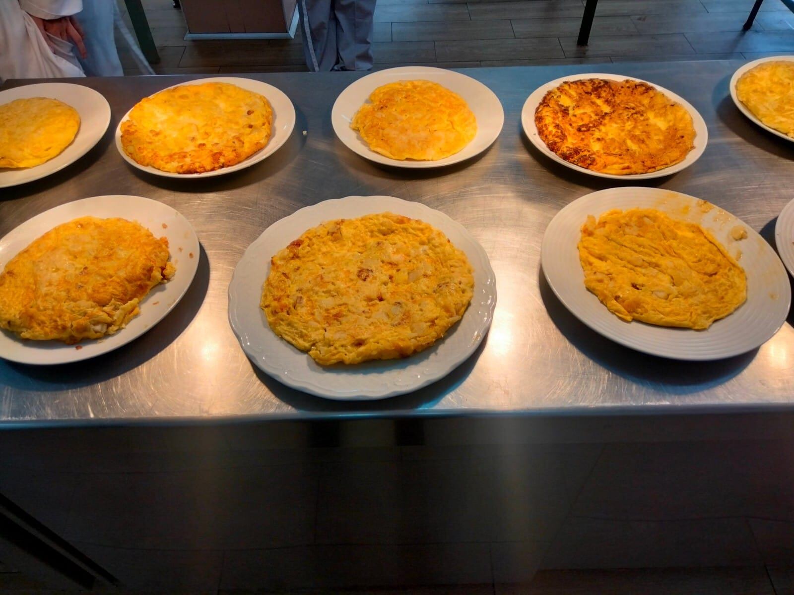 Tortillas de patatas hechas por el alumnado