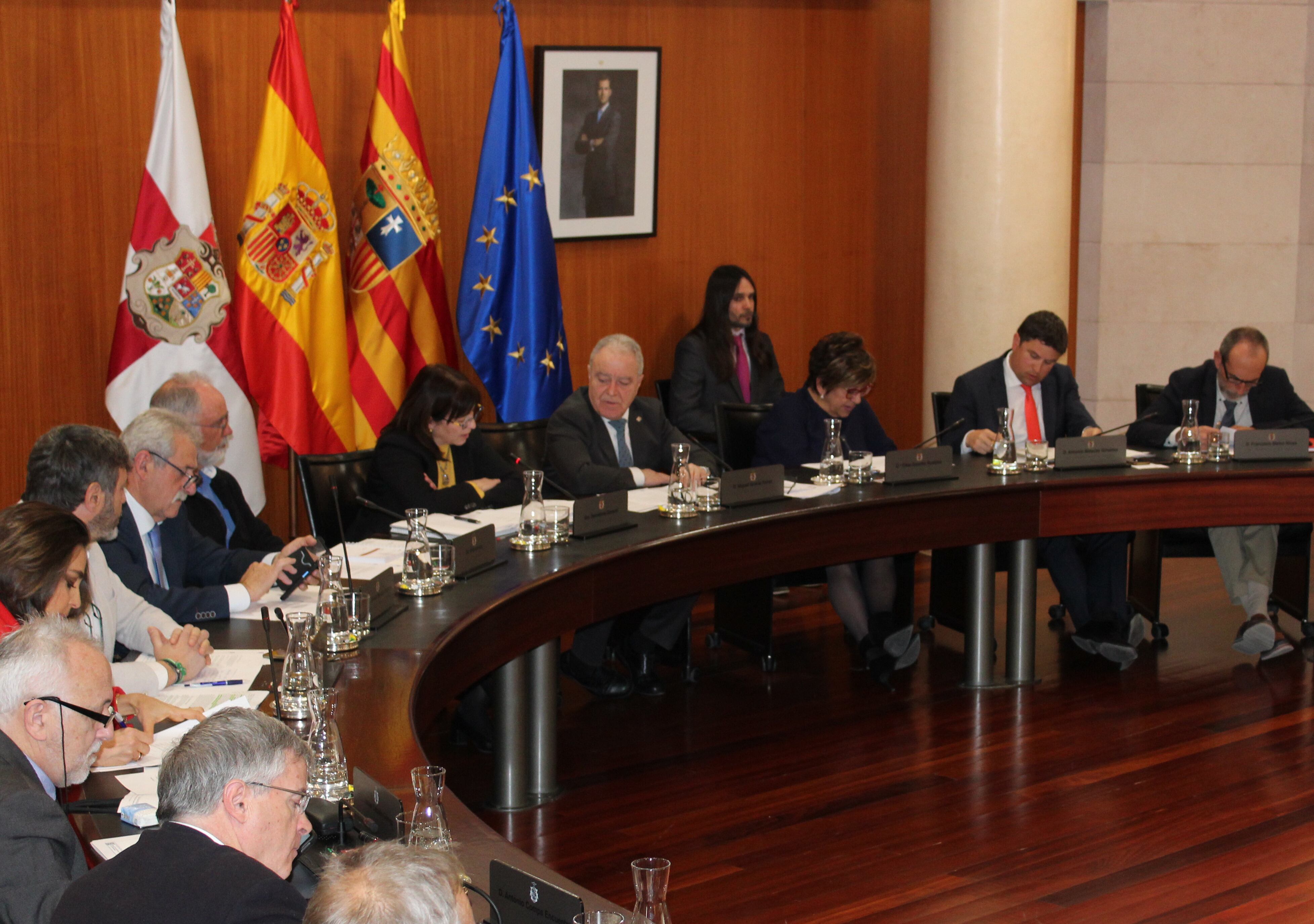 Pleno de la Diputación de Huesca celebrado este jueves