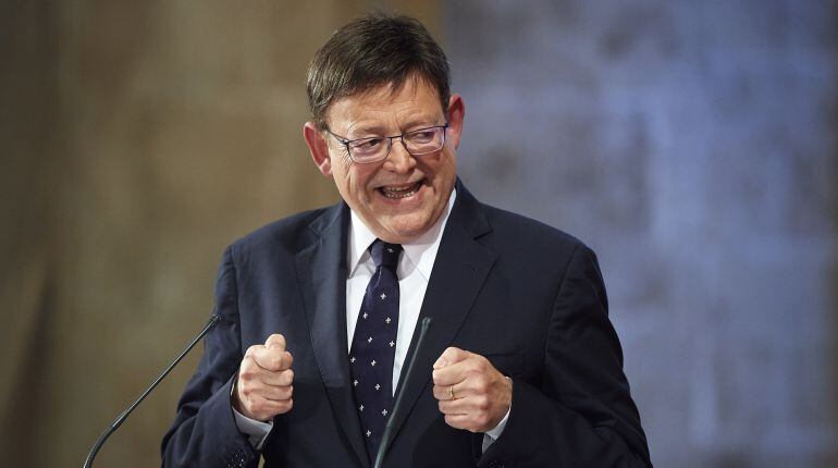 VALENCIA, SPAIN - OCTOBER 02:  Regional government of generalitat Valenciana Ximo Puig attends &#039;Rey Jaime I Awards&#039; at Lonja de los Mercaderes on October 2, 2015 in Valencia, Spain.  (Photo by Manuel Queimadelos Alonso/Getty Images)