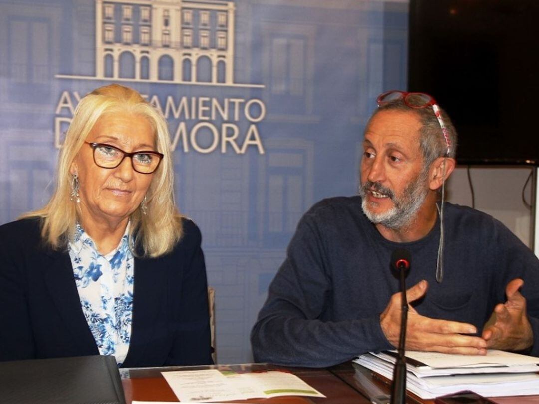 La presidenta de Naturalia, Teresa Fabeiro, junto al Concejal de Medio Ambiente, Romualdo Fernández