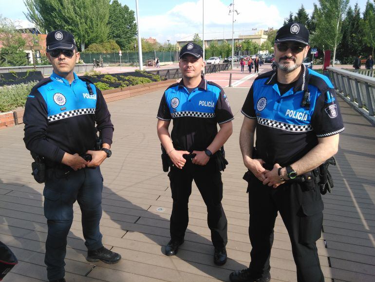 Gustavo, Borja y Juanjo, los ángeles del pequeño Yeray