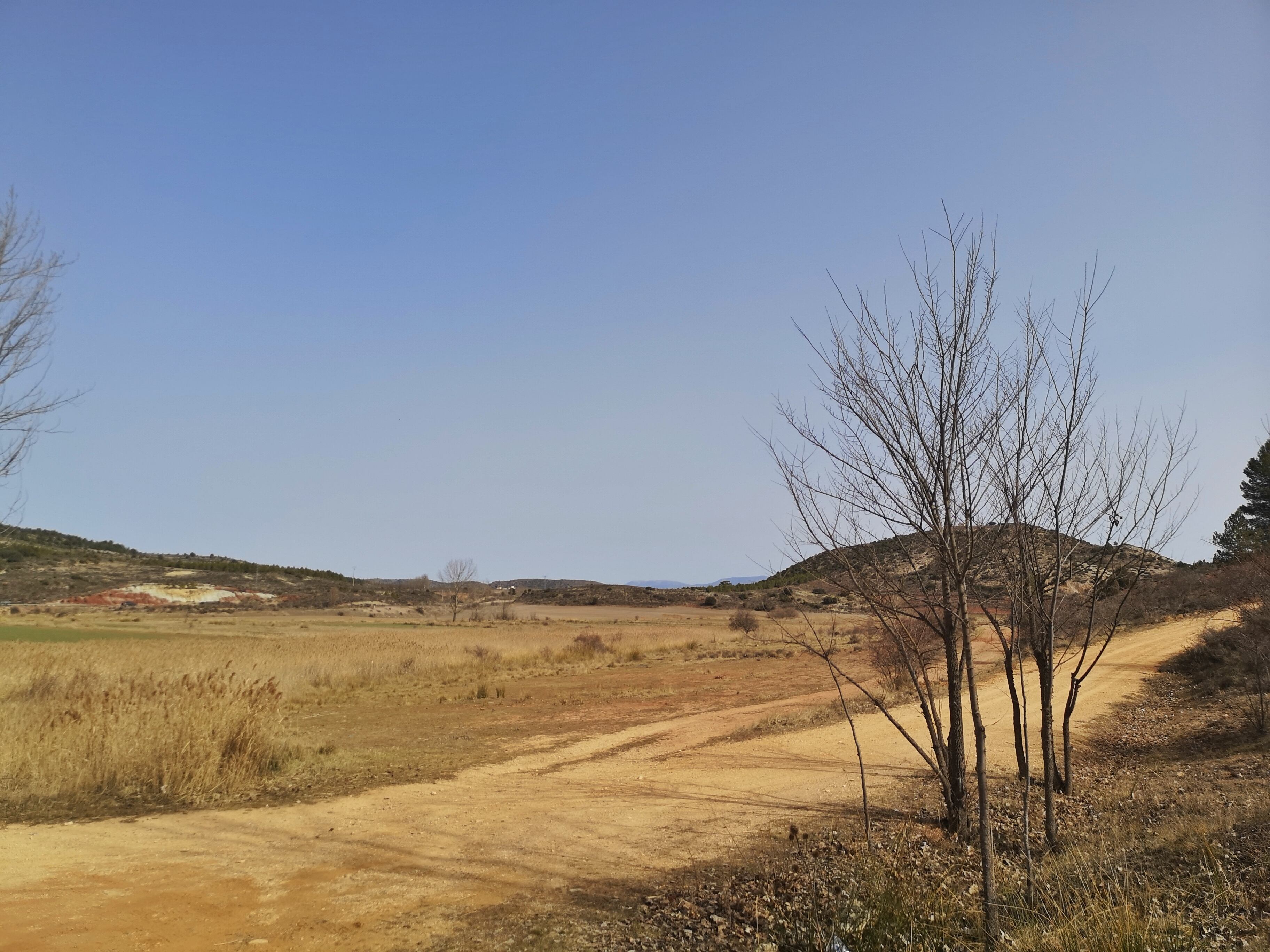 De camino a la ermita de Fuenmaría en Landete.