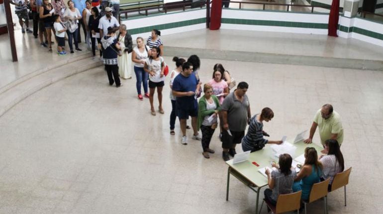 Referéndum en un centro escolar sobre el cambio de jornada