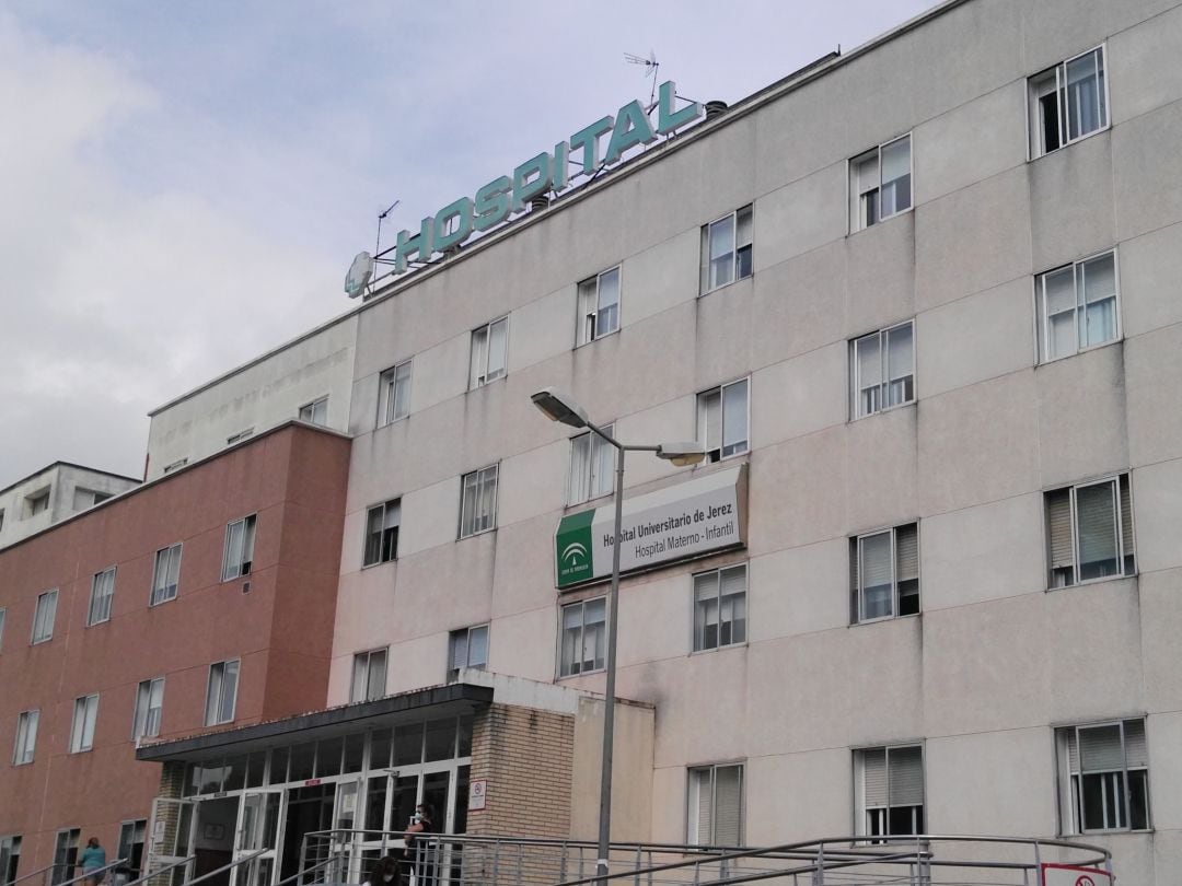 Fachada del Hospital de Jerez