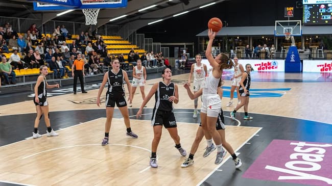 El club anuncia el fichaje de Janka Mihalik