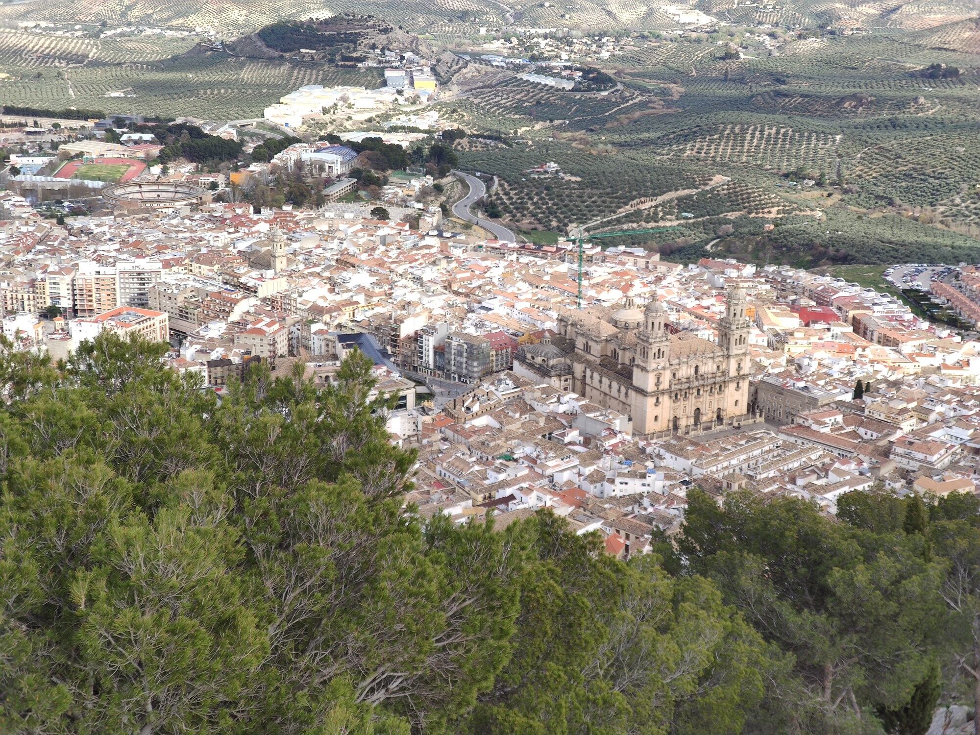 Vista aérea de Jaén capital, con la Catedral dominando el paisaje