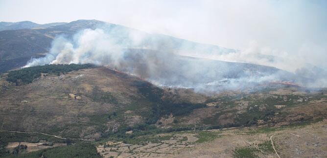 Vista aérea del incendio de Solana de Ávila