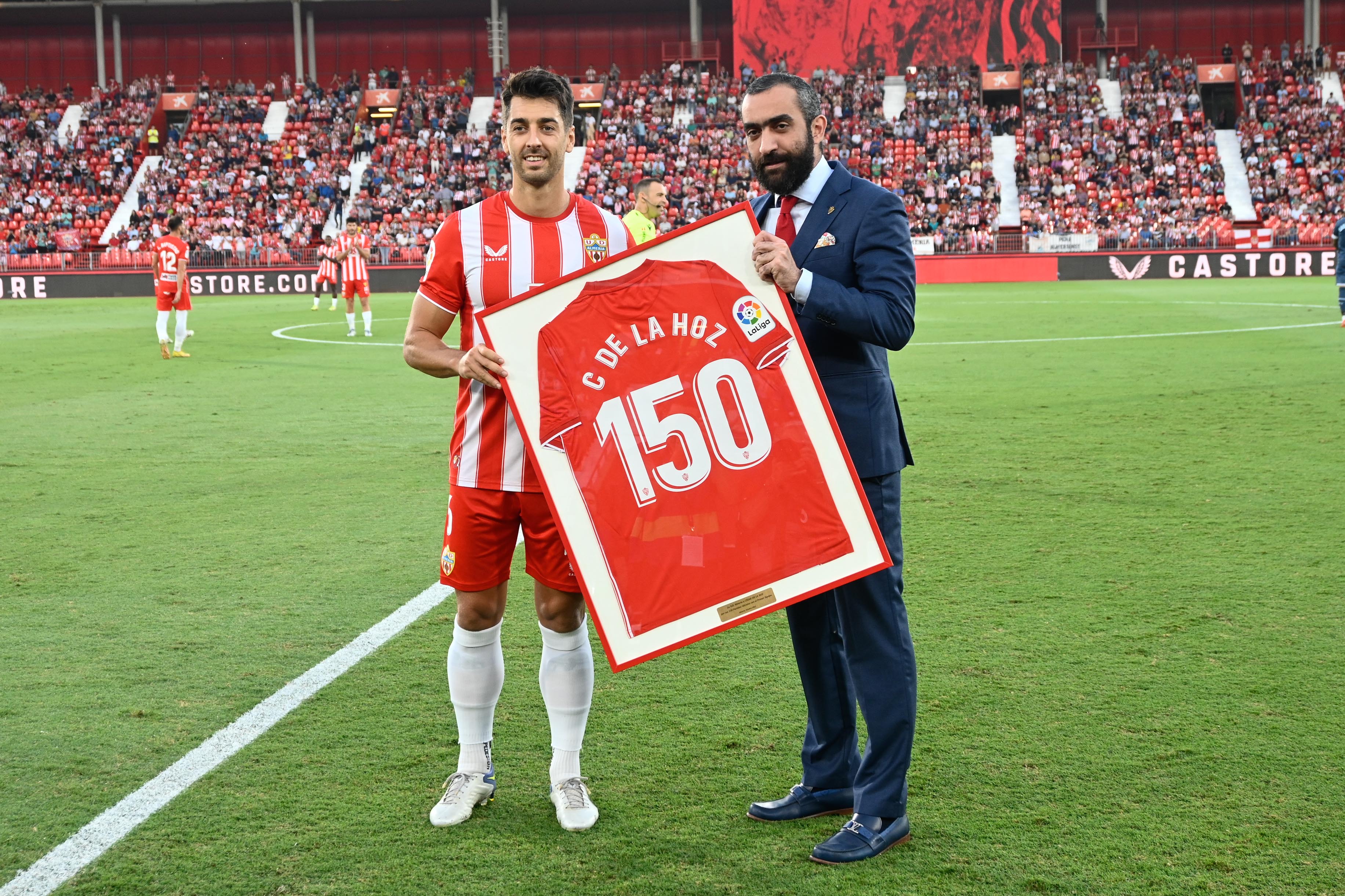 César de la Hoz y Mohamed El Assy en el día de los 150 partidos de rojiblanco.