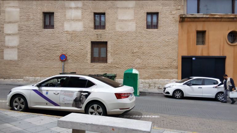 Una de las cuatro paradas de taxi de Medina