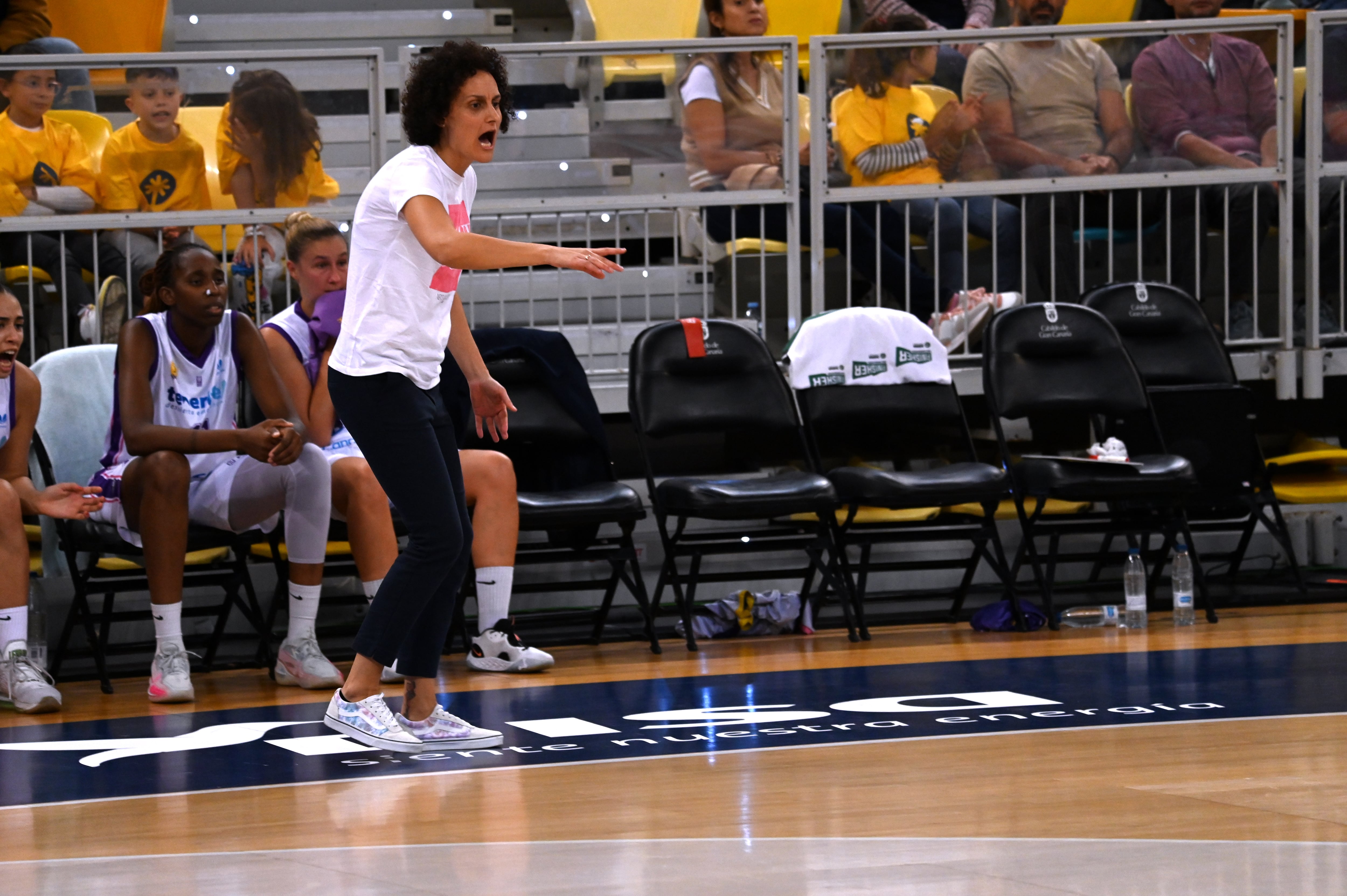 Raquel Álvarez, entrenadora del Clarinos Tenerife de Liga Endesa Femenina.
