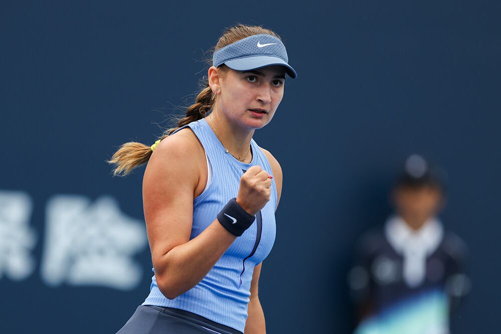 La tenista Vicky Jiménez durant un partit del Masters 1.000 de la Xina