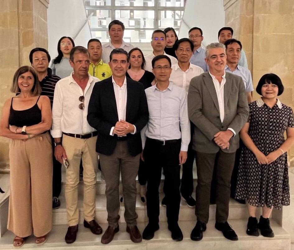 Recepción a la misión comercial del comité chino de Dongguan