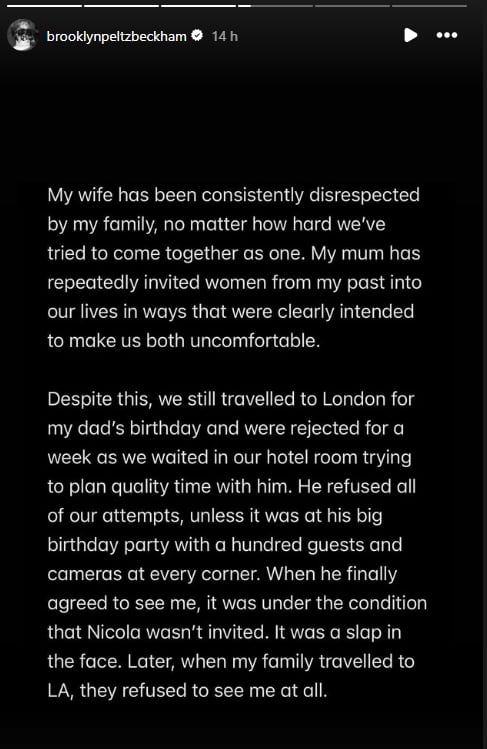 Brooklyn Beckham sostiene que "fueron rechazados" cuando acudieron a Londres para celebrar los 50 de su padre.