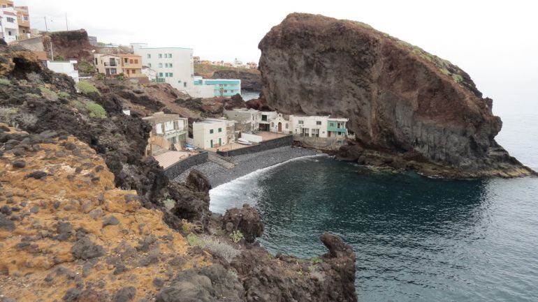 Fasnia reconoce que no controla los vertidos al mar en su municipio