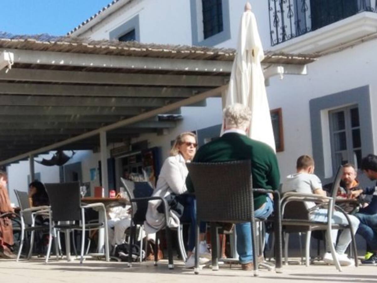 La patronal de restauración critica la "falta de planificación" del Govern con las últimas restricciones