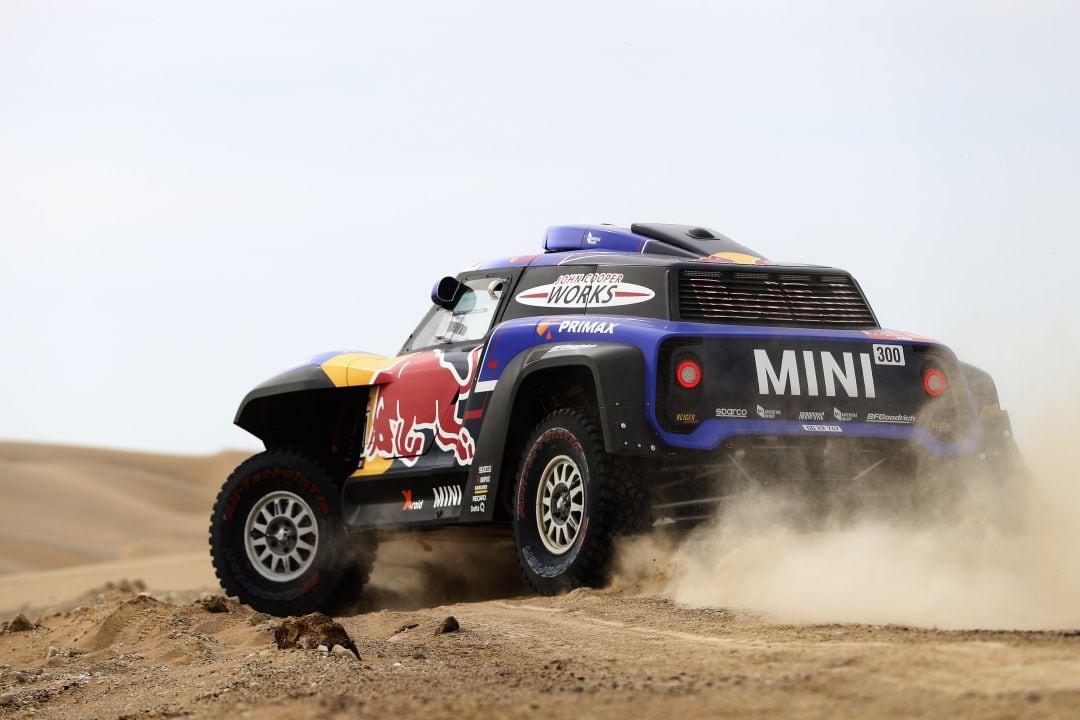 Carlos Sainz en su Mini