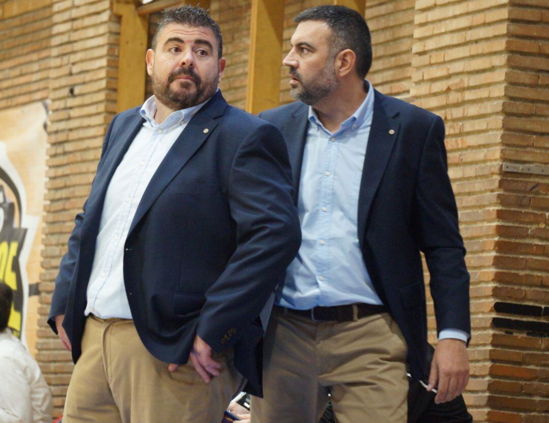 Pau Tomás y Álex Pérez, entrenadores del equipo.