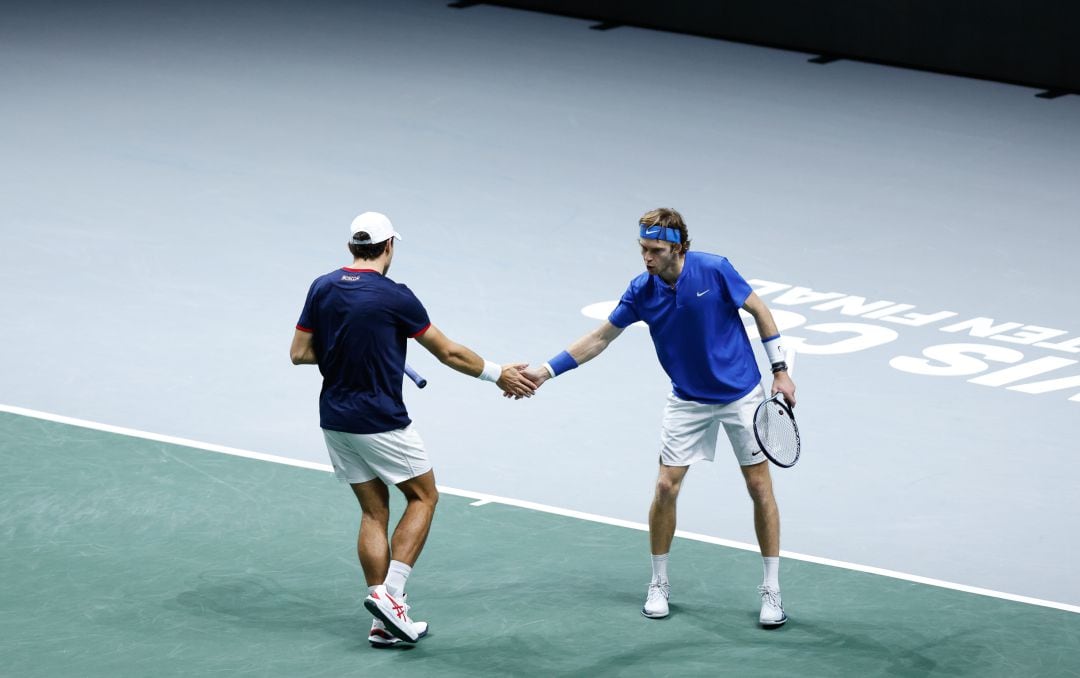 Rublev y Karatsev, ante Granollers y Feliciano López