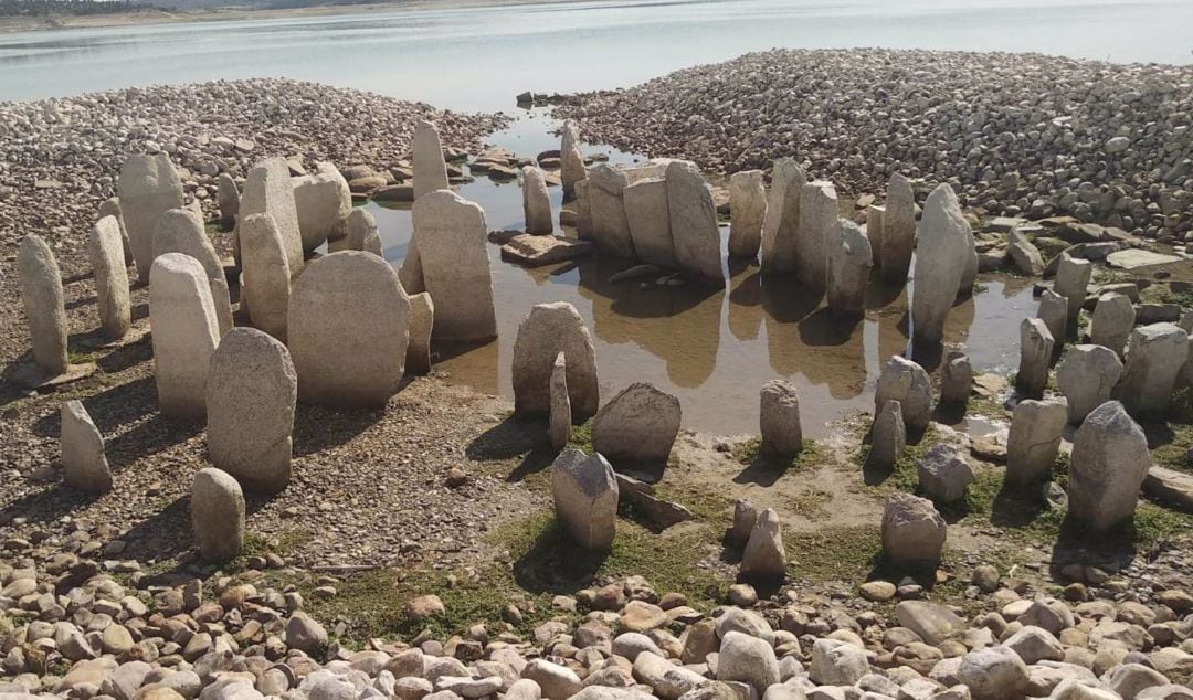 Dolmen del Guadalperal, en el embalse de Valdecañas 