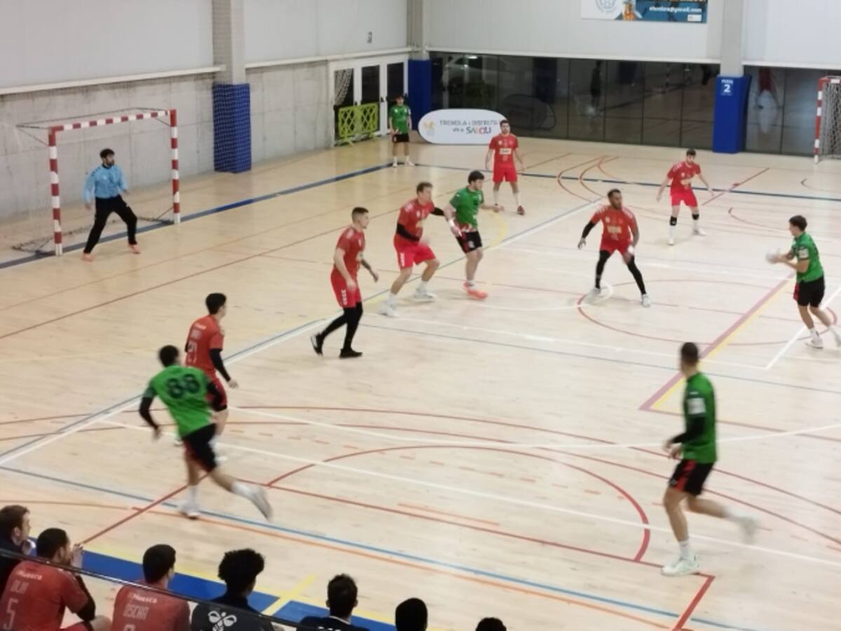 Las lesiones merman al Bada Huesca en su amistoso ante Puerto Sagunto