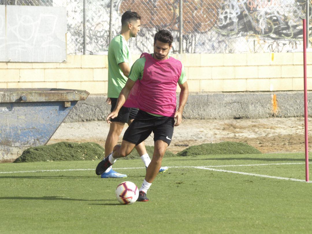 José Romera en el entrenamiento rojiblanco.