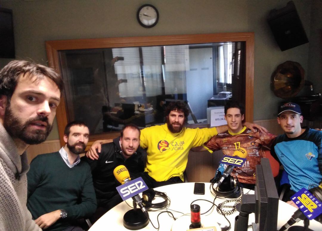 San José, Moreno, González, Sevillano, Izquierdo y Sánchez, en el segundo Saque Flotante del curso.