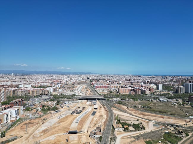 Vista de las obras del canal de acceso ferroviario a València