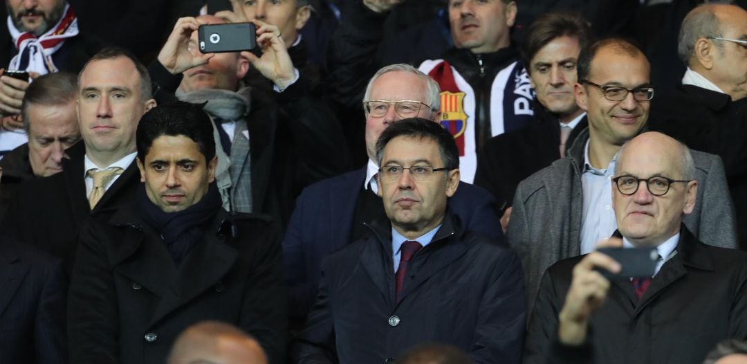 Al-Khelaifi y Bartomeu, durante uno de los últimos partidos entre ambos equipos en el Camp Nou