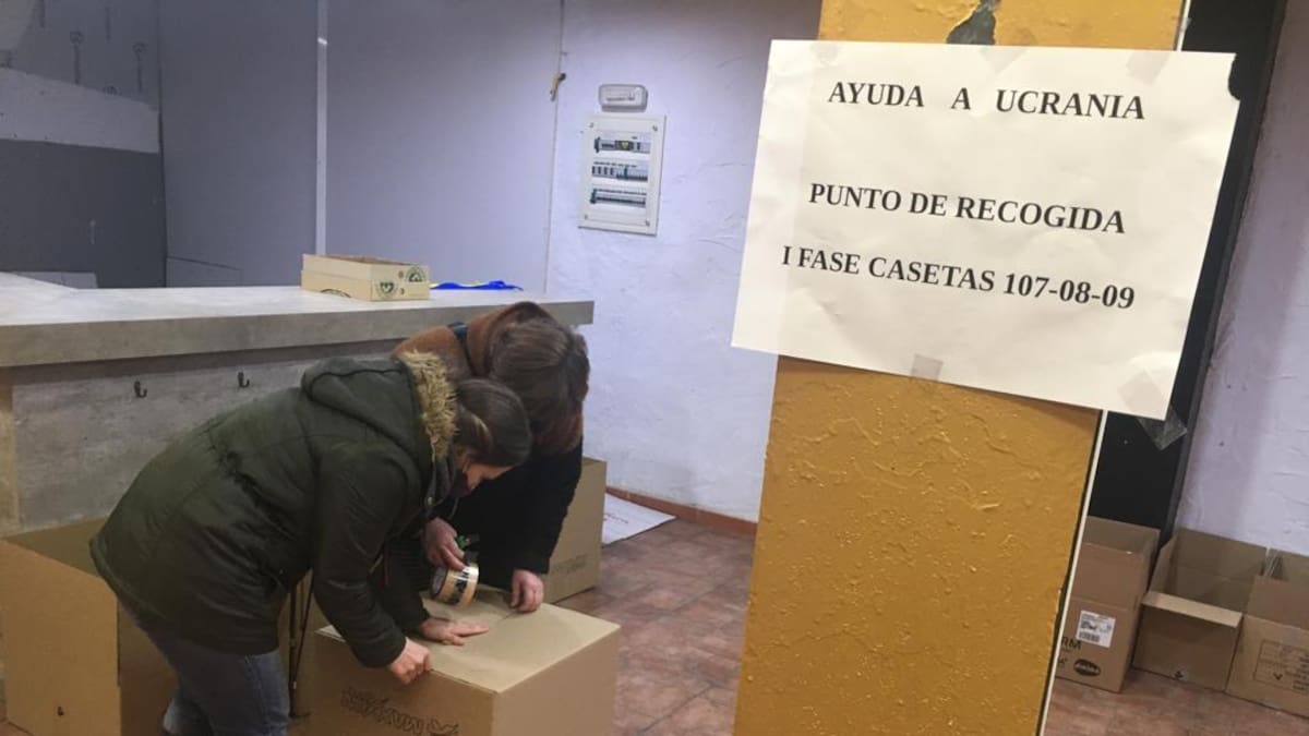 Elda habilita un punto en el Mercado Central de recogida de alimentos, ropa o medicamentos para Ucrania