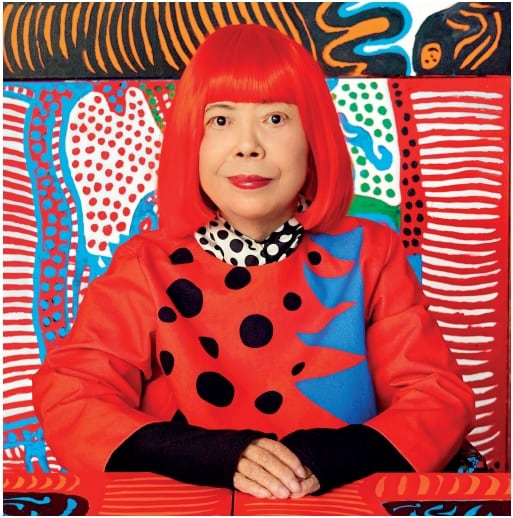 Yayoi Kusama es una artista japonesa que a lo largo de su carrera, ha trabajado con una gran cantidad de medios incluyendo: pintura, escultura, arte performance e instalaciones