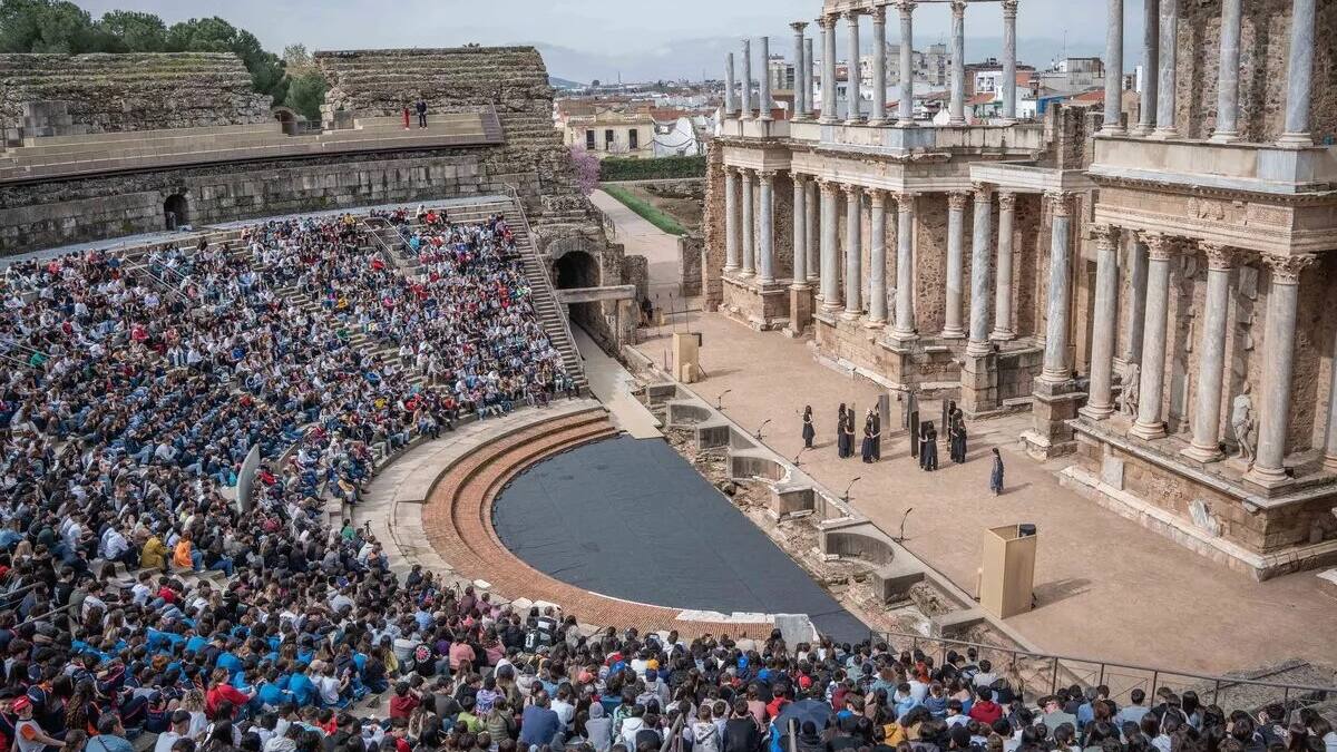Entrevista Valeria Rodríguez, Ícaro en 'Ícaro y el Minotauro' del festival Grecolatino
