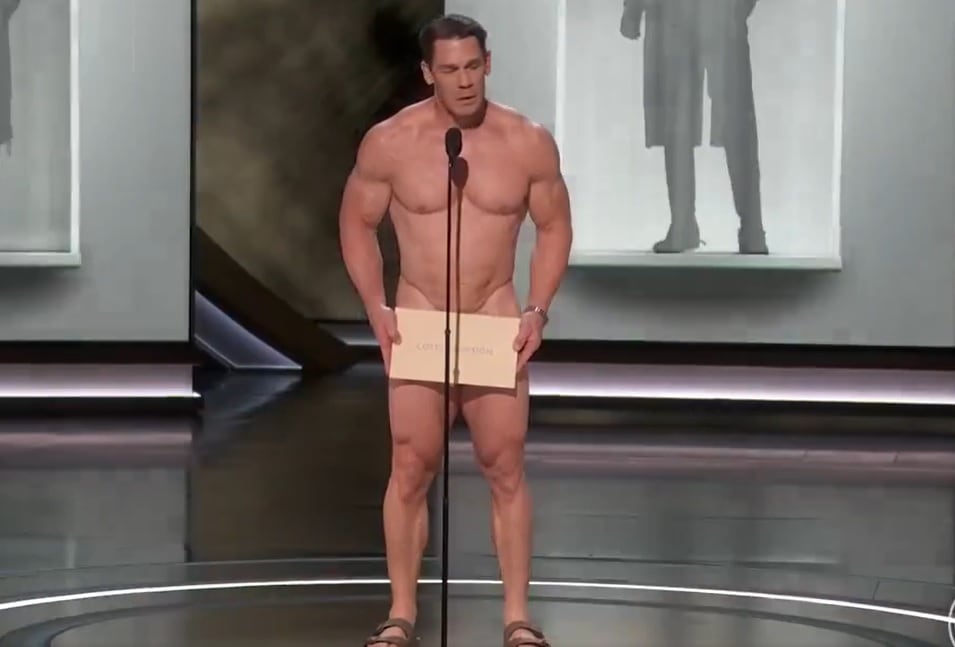 John Cena desnudo en mitad del escenario: el momento más surrealista de los Premios Oscar 2024