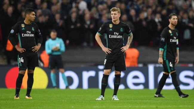Casemiro, Kroos y Ramos, durante el encuentro de Wembley