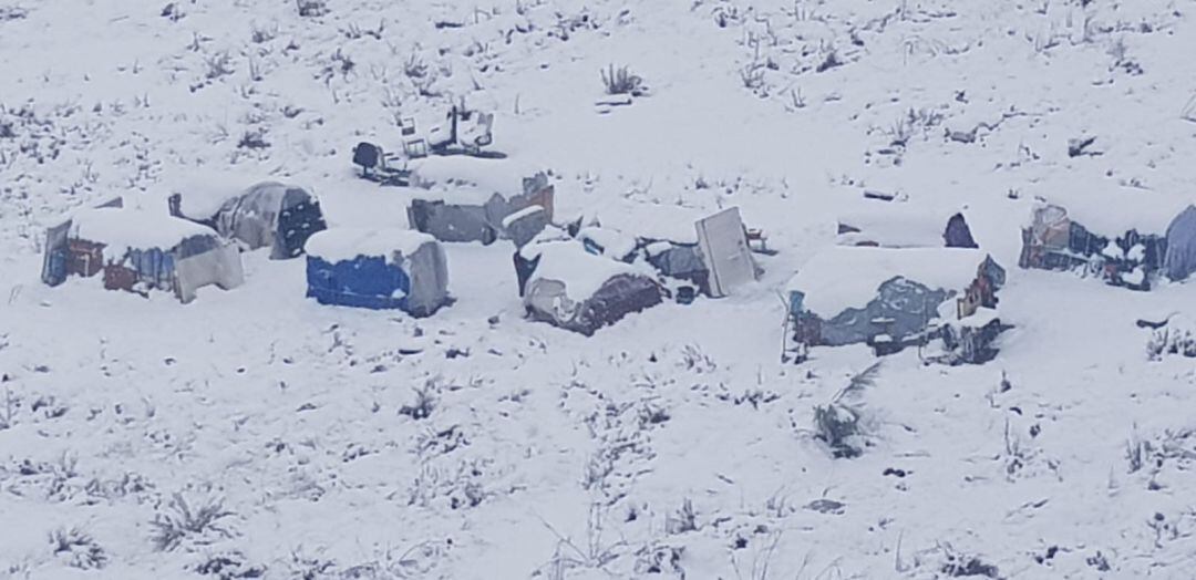 Campamento de chabolas en Zaragoza 